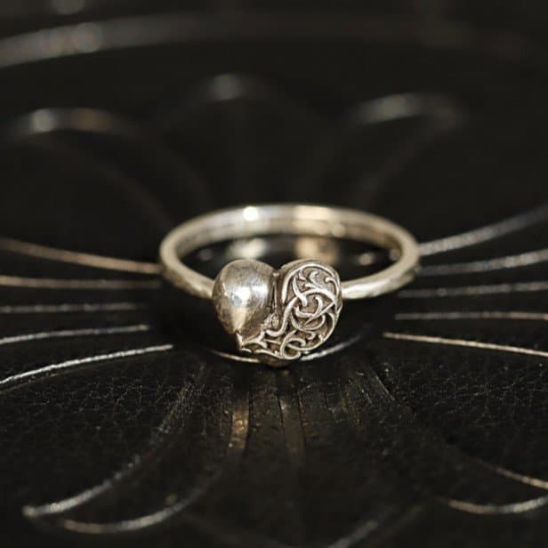 Vine heart small ring